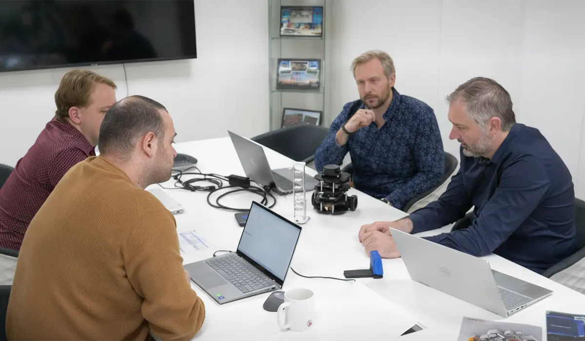 Equipe robotique WIIO webp Schéma qui représente l'Automatisation du déplacement de marchandises vers les postes de prélèvements