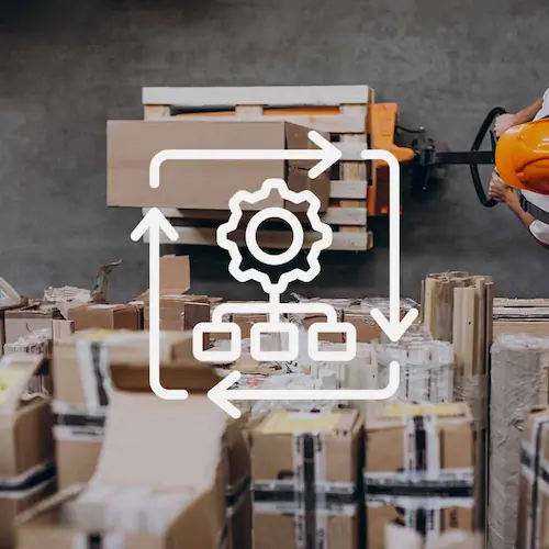 Schéma de processus supply chain sur fond d'entrepôt. Editeur logiciel supply chain.