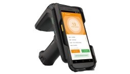 Scanner RFID portable ARIIUS affichant des données sur l'écran. Solution logicielle RFID.