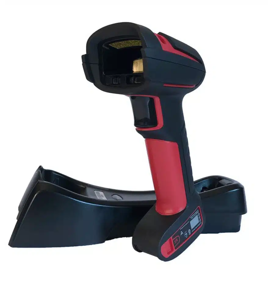 Scanner durci Honeywell Granit XP 1991i SR sur sa base de chargement.