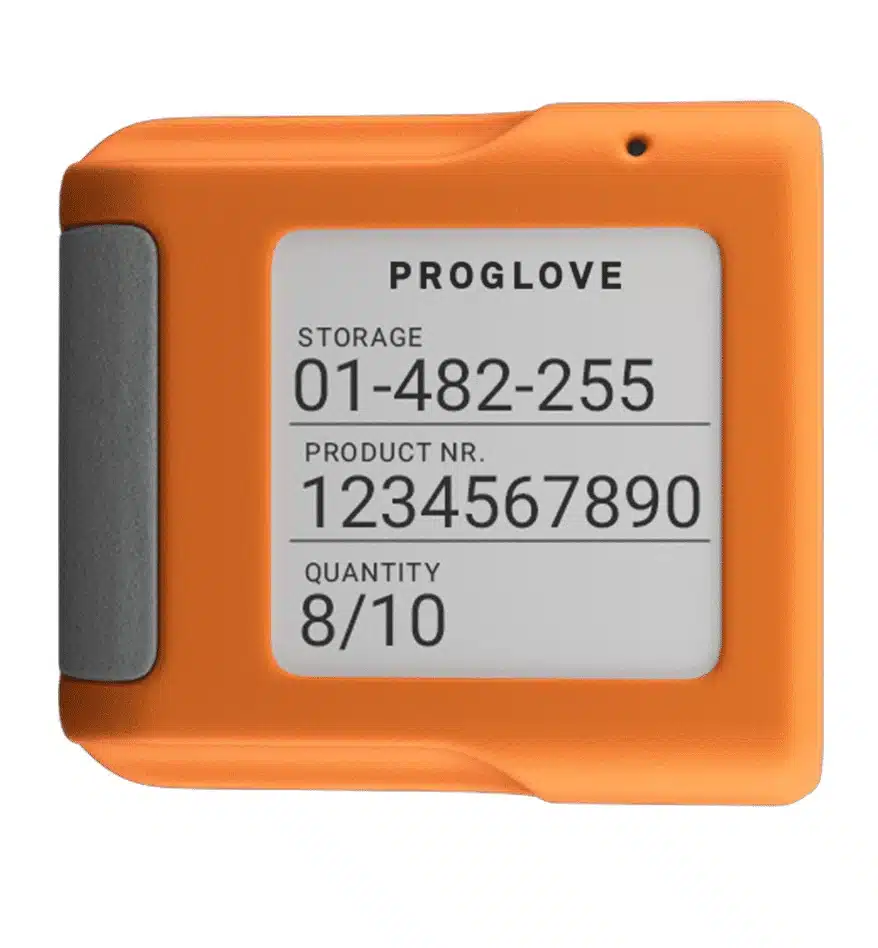 Scanner mains libres Proglove MARK Display orange avec écran affichant des informations de stockage et de quantité.