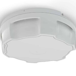 Lecteur RFID Zebra ATR7000 blanc monté au plafond.