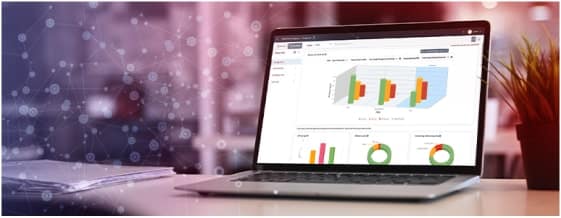 Logiciel ALTAIIR de tracking vidéo affichant des graphiques de données sur un ordinateur portable.