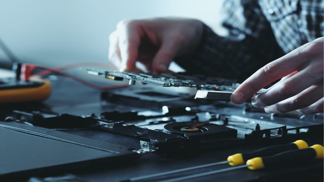 Réparation d'ordinateur portable, un des services WIIO
