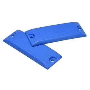 Deux tags durcis RFID bleus, rectangulaires avec trous pour fixation.