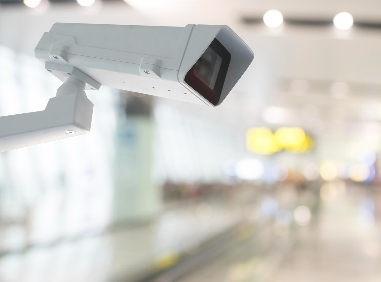 camera machine vision dans un entrepot flouté derriere